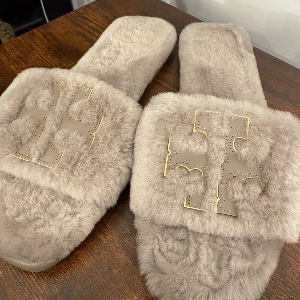 Tory Burch Double T Shearling Slide Sandal Gray Heron/Gold - Picture 5 of 7
